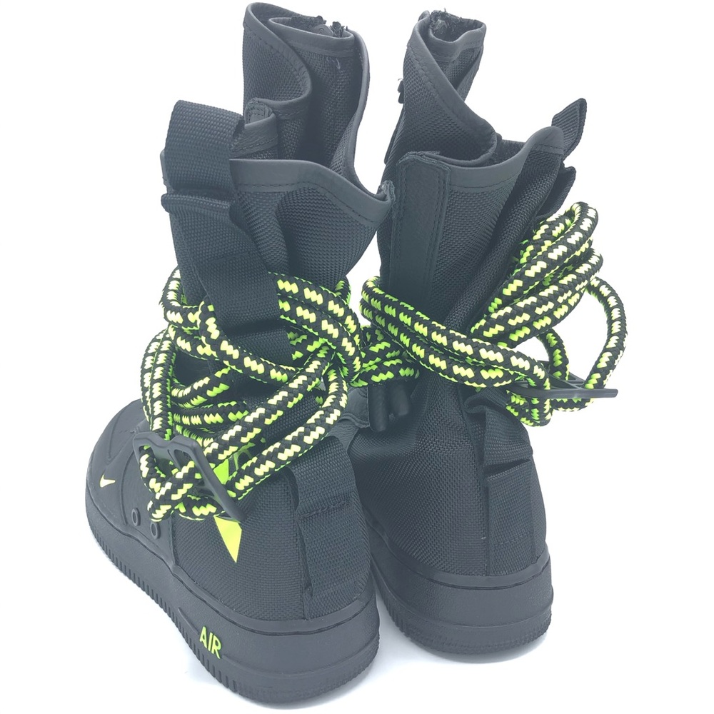 Nike Air Force 1 | Size 12 - Picture 3 of 14